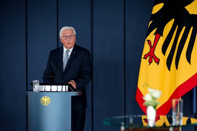 Symbolische Schlüsselübergabe für den Amtssitz am Spreebogen Ansprache bei der symbolischen Schlüsselübergabe für das als temporärer Amtssitz des Bundespräsidenten genutzte Gebäude. Frank-Walter Steinmeier, Bundespräsident. DEU, Deutschland, Berlin, 24.08.2026 *** Symbolic Key Handover for the Official Residence at Spreebogen Remarks at the symbolic key handover for the building used as the Federal President’s temporary official residence Frank-Walter Steinmeier, Federal President DEU, Germany, Berlin, August 24, 2026