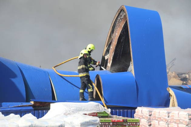 Five injured in Russian strikes on warehouse facilities in Ukraine s Odesa ODESA, UKRAINE - AUGUST 24: Firefighters work to extinguish a fire at a warehouse facility following a Russian strike in Odesa, Ukraine, on August 24, 2026. According to local authorities, five people were injured in strikes targeting warehouse facilities, with three hospitalized in moderate condition. Emergency crews continue to clear debris and deal with the aftermath of the attack at the affected sites. Arthur Shvits Anadolu Odessa Ukraine. Editorial use only. Please get in touch for any other usage.  Copyright: x2026xAnadoluxArthurxShvitsx