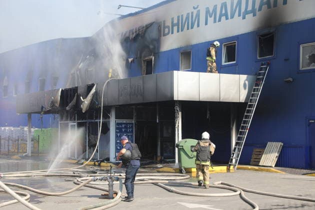 Five injured in Russian strikes on warehouse facilities in Ukraine s Odesa ODESA, UKRAINE - AUGUST 24: Firefighters work to extinguish a fire at a warehouse facility following a Russian strike in Odesa, Ukraine, on August 24, 2026. According to local authorities, five people were injured in strikes targeting warehouse facilities, with three hospitalized in moderate condition. Emergency crews continue to clear debris and deal with the aftermath of the attack at the affected sites. Arthur Shvits Anadolu Odessa Ukraine. Editorial use only. Please get in touch for any other usage.  Copyright: x2026xAnadoluxArthurxShvitsx
