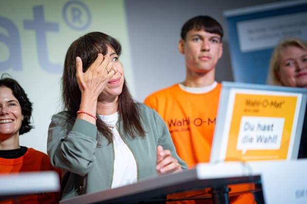 Elif Eralp, Die Linke, während der Präsentation des Wahl-o-Maten;Wahl-o-Mat zur Berliner Landeswahl 2026 geht online - Vorstellung des Wahl-o-Maten, Berlin Berlin Deutschland Berliner Landeszentrale für pol *** Elif Eralp, The Left, during the presentation of the Wahl o Maten for the 2026 Berlin state election; online presentation of the Wahl o Maten, Berlin, Berlin, Germany, Berlin State Office for Pol