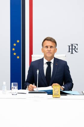 Videoconference Meeting Of The Coalition Of The Willing - Paris Emmanuel Macron, French President, during a videoconference meeting of the Coalition of the Willing with British Prime Minister and German Chancellor. Elysee Palace, Paris, France, on Monday, August 24, 2026. Photo Jeanne Accorsini Pool ABACAPRESS.COM Paris France  Copyright: xAccorsinixJeanne Pool ABACAx