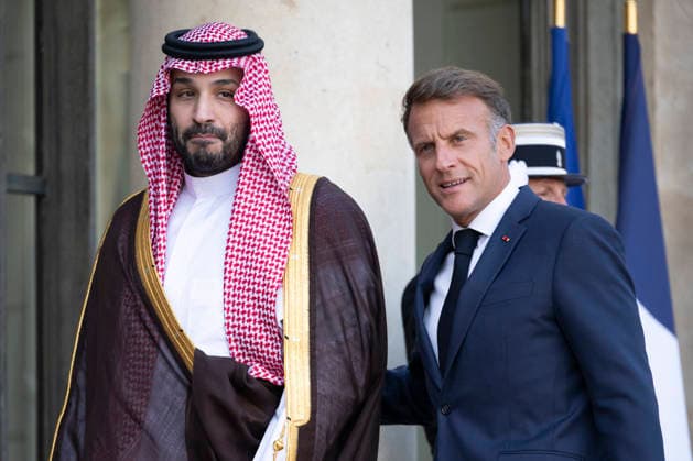 French President Macron Welcomes Saudi Crown Prince Mohammed bin Salman - Paris French President Emmanuel Macron and Saudi Crown Prince Mohammed bin Salman before a meeting at the Elysee Palace in Paris, France, August 24, 2026.Photo by Eliot Blondet ABACAPRESS.COM Paris France France  Copyright: xBlondetxEliot ABACAx