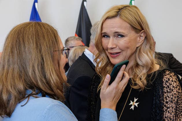 24.08.2026. Düsseldorf. Veronica Ferres bei der Verleihung des Verdienstordens des Landes Nordrhein-Westfalen anlässlich des 80. Landesgeburtstages. Düsseldorf Staatskanzlei Nordrhein-Westfalen Deutschland *** August 24, 2026, Düsseldorf: Veronica Ferres at the ceremony to award the Order of Merit of the State of North Rhine-Westphalia on the occasion of the state’s 80th anniversary. Düsseldorf, State Chancellery of North Rhine-Westphalia, Germany
