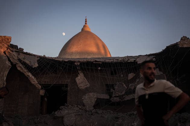 Israeli army targets historic Abu Salim Mosque in Deir al-Balah DEIR AL-BALAH, GAZA, PALESTINE - AUGUST 24: Palestinians inspect the rubble of the historic Abu Salim Mosque in Deir al-Balah, Gaza, Palestine, following an Israeli airstrike, on August 24, 2026. Most of the mosque was destroyed in the attack, leaving the structure heavily damaged. Abdalhkem Abu Riash Anadolu Deir al-Balah Gaza. Editorial use only. Please get in touch for any other usage.  Copyright: x2026xAnadoluxAbdalhkemxAbuxRiashx