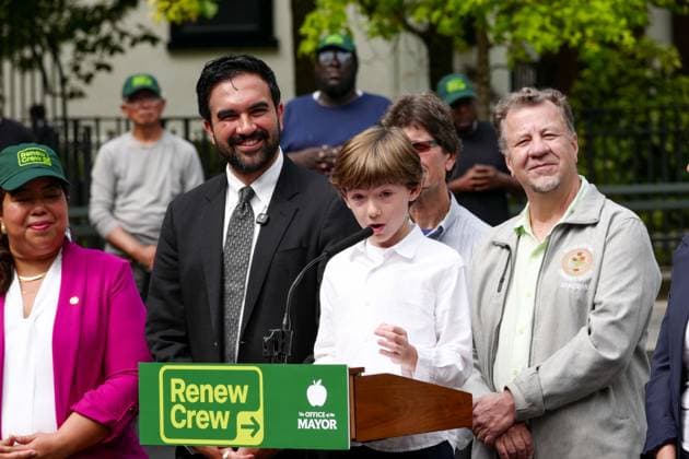 Mamdani Announces Renew Crew: New York, NY- August 24: New York City Mayor Zohran Kwame Mamdani announces the launch of Renew Crew a team of two dozen painter electricians, plumbers and many other trade specialist with the aim to bring quick and fast improvements at New York City Playgrounds and Rec Centers Credit: Camara Porter AdMedia EDITORIAL USE ONLY  Copyright: xx AdMediax admphotosthree012604