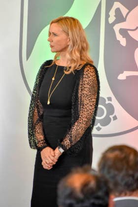 ABB NRWORDEN- Veronica Ferres Schauspielerin bei der Verleihung des Verdienstorden des Landes Nordrhein-Westfalen in der Staatskanzlei am 24.AUGUST 2026 in Duesseldorf NRW Deutschland *** ABB NRWORDEN Veronica Ferres, actress, at the ceremony for the Order of Merit of the State of North Rhine-Westphalia at the State Chancellery on August 24, 2026, in Düsseldorf, NRW, Germany