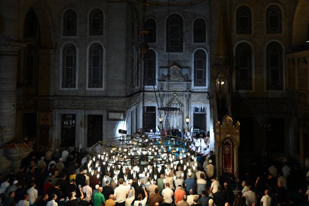 Mawlid al-Nabi in Istanbul ISTANBUL, TURKIYE - AUGUST 24: Muslims attend a Mawlid al-Nabi program at Eyup Sultan Mosque in Istanbul, Turkiye, on August 24, 2026. Believers offered prayers and supplications at the mosque. Ahmet Okatali Anadolu Istanbul Turkey. Editorial use only. Please get in touch for any other usage.  Copyright: x2026xAnadoluxAhmetxOkatalix