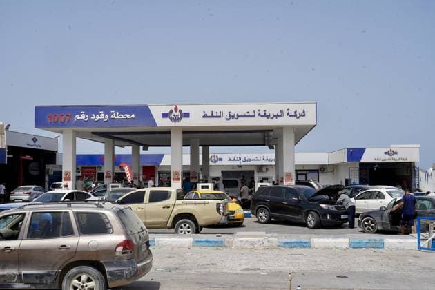 Libya s electricity and fuel crisis continues TRIPOLI, LIBYA - AUGUST 24: Long queues of vehicles form outside gas stations in Tripoli, Libya, amid a fuel crisis following drone attacks on an electricity conversion station and Libya s largest oil complex in the western city of Zawiya, on August 24, 2026. The attacks caused severe power outages and fuel shortages in the region. Hazem Turkia Anadolu Tripoli Libya. Editorial use only. Please get in touch for any other usage.  Copyright: x2026xAnadoluxHazemxTurkiax