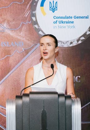 August 24, 2026, New York, Ny, United States: Elina Svitolina lights the Empire State Building in honor of Ukrainian Independence Day in partnership with the Consulate General of Ukraine in New York. Held at Empire State Building in New York. Dinara Khairova Zuma Press August 24, 2026. New York United States  - ZUMAp281 20260824_zea_p281_011 Copyright: xPhotoxImagexPressx