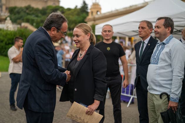 Josep Rull Closes the 35th Anniversary of Ukraine s Independence in Barcelona The president of the Catalan Parliament, Josep Rull, alongside the Ukrainian ambassador to Spain, Yuliia Sokolovska, during the closing ceremony of the 35th anniversary of Ukraine’s independence, on August 24, 2026, in Barcelona, Catalonia, Spain. Rull participated in the event commemorating the 35th anniversary of Ukraine’s independence, proclaimed on August 24, 1991, following the dissolution of the Soviet Union. The event featured a set by Ukrainian DJs and an exhibition of Ukrainian handicrafts. AUGUST 24, 2026 Lorena Sopê Barcelona, Catalonia Barcelona, Catalonia, Spain  Copyright: xLorenaxSopÃªnax 7730668