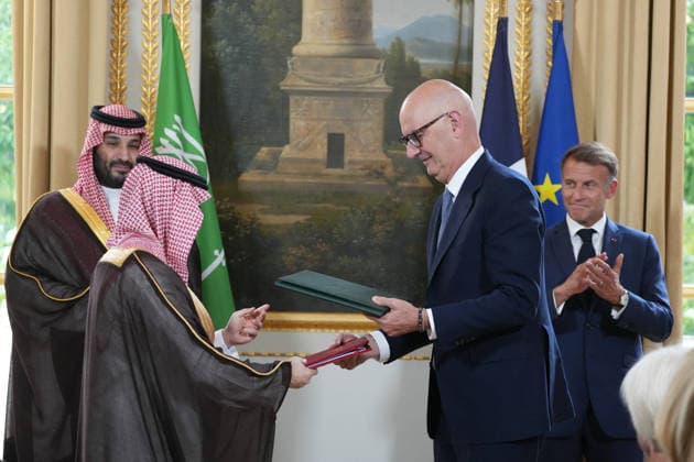 President of the Republic Emmanuel Macron and His Royal Highness Mohammed bin Salman bin Abdulaziz Al Saud, Crown Prince and Prime Minister of Saudi Arabia, strengthen the strategic partnership between the two countries at the Élysée Palace in Paris, France, on August 24, 2026. Anne Sophie Guebey, Bestimage, Paris, France  Copyright: xAnne-SophiexGuebeyx xBestimagexAnne-SophiexGuebeyx xBestimagex