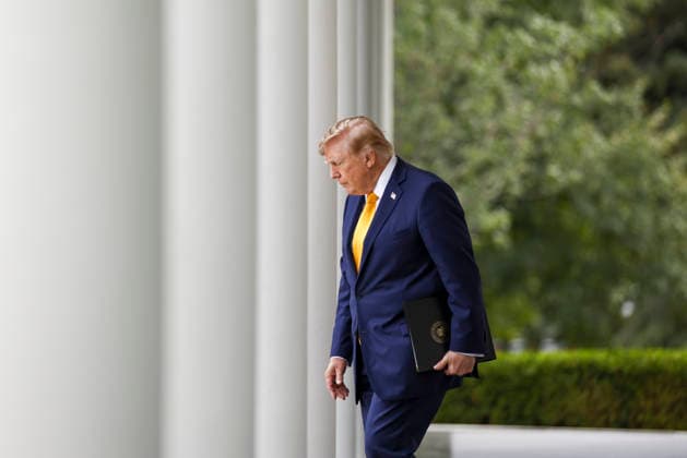 Trump Remarks at a School Choice Event at the White House United States President Donald J Trump arrives to deliver remarks during an education event in the Rose Garden of the White House in Washington DC, USA, 24 August 2026. President Trump and Secretary McMahon highlighted the administration’s school choice program as the new academic year begins. Credit: Will Oliver Pool via CNP Washington District of Columbia United States of America EDITORIAL USE ONLY Copyright: xx 082426wox04-6513820 WillxOliverx-xPoolxviaxCNPx cnpphotos339641