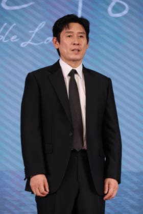 S. Korean actor Seol Kyung-koo S. Korean actor Seol Kyung-koo South Korean actor Seol Kyung-koo, who stars in the upcoming Netflix movie Possible Love, poses for a photo during a publicity event in Seoul on Aug. 25, 2026. (Yonhap) 2026-08-25 12:45:20 < 1980-2026 YONHAPNEWS AGENCY. .> ¼­¿ïÆ¯º°½Ã EDITORIAL USE ONLY  Copyright: xx PYH2026082509100034400 YonhapxNewsx yonphotos255943