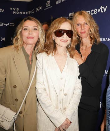 Anne Marivin, Isabelle Huppert, Sandrine Kiberlain at the photocall for the opening night of the 19th edition of the Angoulême Francophone Film Festival on August 24, 2026. Coadic Guirec Bestimage Photocall of the opening night of the 19th edition of the Angoulême Francophone Film Festival on August 24, 2026, Angoulême, France  Copyright: xCOADICxGUIRECx xBESTIMAGExCOADICxGUIRECx xBESTIMAGEx