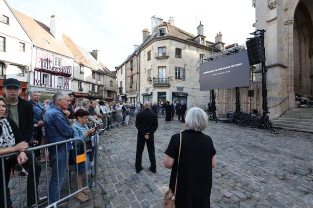 RECORD DATE NOT STATED Franccis Patriat Funeral - Semur-en-Auxois Atmosphere during the funeral of French senator and former minister François Patriat at the Collégiale Notre-Dame in his birth town of Semur-en-Auxois, Côte-d’Or, France on August 25, 2026. Patriat, former Socialist ,was the group leader of Macron s party in the Senate. He died at 83 following a serious cycling accident. Photo by Raphael Lafargue ABACAPRESS.COM Semur-en-Auxois France  Copyright: xLafarguexRaphael ABACAx