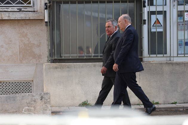 Franccis Patriat Funeral - Semur-en-Auxois Francis Szpiner during the funeral of French senator and former minister François Patriat at the Collégiale Notre-Dame in his birth town of Semur-en-Auxois, Côte-d’Or, France on August 25, 2026. Patriat, former Socialist ,was the group leader of Macron s party in the Senate. He died at 83 following a serious cycling accident. Photo by Raphael Lafargue ABACAPRESS.COM Semur-en-Auxois France  Copyright: xLafarguexRaphael ABACAx
