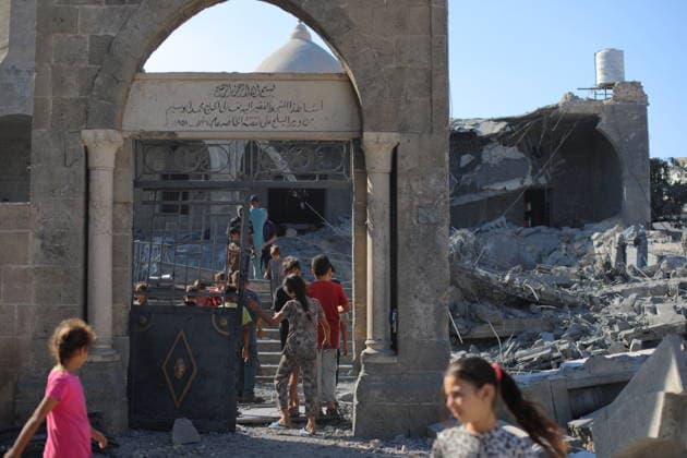Palestinians Inspect Destruction at Historic Abu Salim Mosque in Deir el-Balah Palestinians inspect the destruction at the historic Abu Salim Mosque in Deir el-Balah, in the central Gaza Strip, on August 25, 2026, after it was targeted in an Israeli strike the previous evening. Local sources said the mosque was completely destroyed and several people were wounded in the strike. Photo by Hassan al-Jedi apaimages Nusairat Gaza Strip Palestinian Territory 250826_Deir_al-Balah_HJ_00(45).jpeg Copyright: xapaimagesxHassanxal-Jedixx xapaimagesx