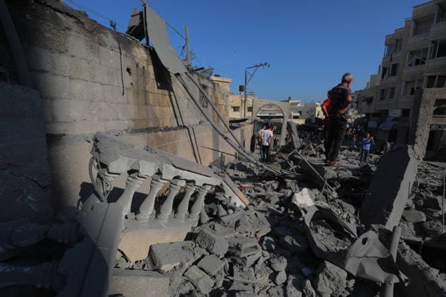 Palestinians Inspect Destruction at Historic Abu Salim Mosque in Deir el-Balah Palestinians inspect the destruction at the historic Abu Salim Mosque in Deir el-Balah, in the central Gaza Strip, on August 25, 2026, after it was targeted in an Israeli strike the previous evening. Local sources said the mosque was completely destroyed and several people were wounded in the strike. Photo by Hassan al-Jedi apaimages Nusairat Gaza Strip Palestinian Territory 250826_Deir_al-Balah_HJ_00(22).jpeg Copyright: xapaimagesxHassanxal-Jedixx xapaimagesx