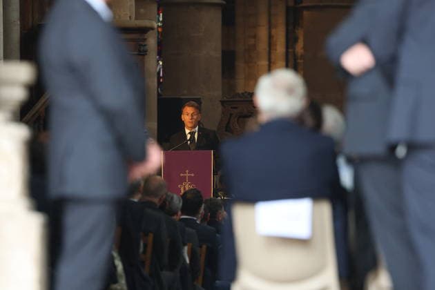 Francois Patriat Funeral - Semur-en-Auxois President Emmanuel Macron during the funeral of French senator and former minister François Patriat at the Collégiale Notre-Dame in his birth town of Semur-en-Auxois, Côte-d’Or, France on August 25, 2026. Patriat, former Socialist ,was the group leader of Macron s party in the Senate. He died at 83 following a serious cycling accident. Photo by Raphael Lafargue ABACAPRESS.COM Semur-en-Auxois France  Copyright: xLafarguexRaphael ABACAx