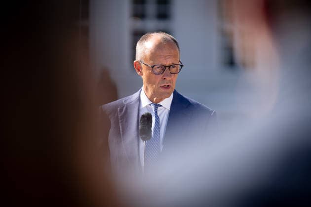 Schloss Neuhardenberg, Kabinettssitzung Schloss Neuhardenberg, Kabinettssitzung, Bundesregierung, Bundeskanzler, Friedrich Merz Berlin Berlin GER *** Neuhardenberg Palace, Cabinet Meeting Neuhardenberg Palace, Cabinet Meeting, Federal Government, Federal Chancellor, Friedrich Merz Berlin Berlin GER