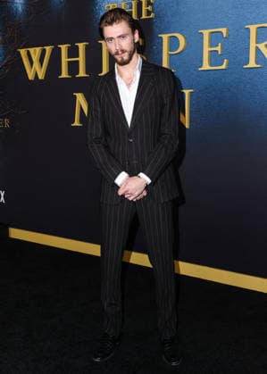 New York Premiere Of Netflix s The Whisper Man MANHATTAN, NEW YORK CITY, NEW YORK, USA - AUGUST 24: Owen Teague arrives at the New York Premiere Of Netflix s The Whisper Man held at The Edwardian Room at The Plaza Hotel on August 24, 2026 in Manhattan, New York City, New York, United States. New York City The Edwardian Room at The Plaza Hotel New York United States Copyright: xImagexPressxAgencyx