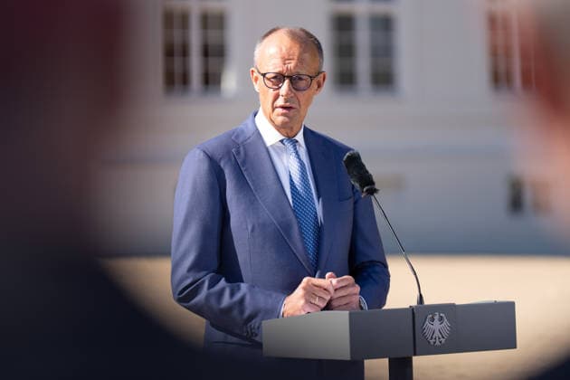 Schloss Neuhardenberg, Kabinettssitzung Schloss Neuhardenberg, Kabinettssitzung, Bundesregierung, Bundeskanzler, Friedrich Merz Berlin Berlin GER *** Neuhardenberg Castle, Cabinet Meeting Neuhardenberg Castle, Cabinet Meeting, Federal Government, Federal Chancellor, Friedrich Merz Berlin Berlin GER