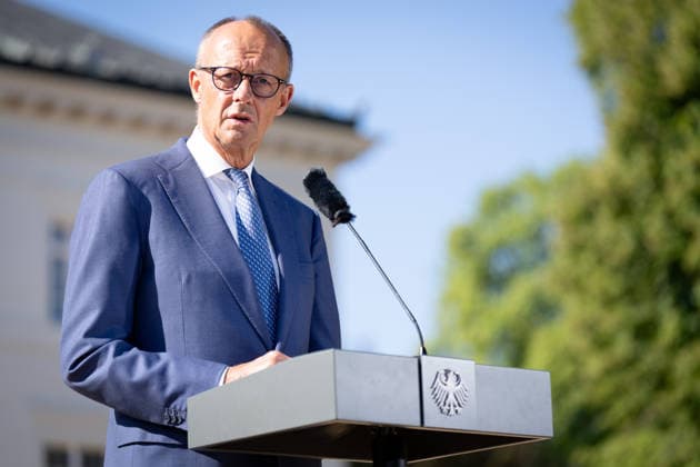Schloss Neuhardenberg, Kabinettssitzung Schloss Neuhardenberg, Kabinettssitzung, Bundesregierung, Bundeskanzler, Friedrich Merz Berlin Berlin GER *** Neuhardenberg Palace, Cabinet Meeting Neuhardenberg Palace, Cabinet Meeting, Federal Government, Federal Chancellor, Friedrich Merz Berlin Berlin GER