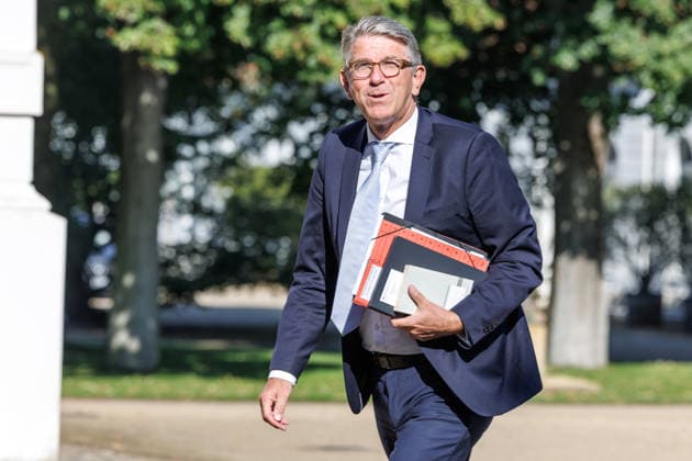 Kabinettsklausur Wolfram Robert Wilhelm Weimer, Staatsminister beim Bundeskanzler und Beauftragter der Bundesregierung für Kultur und Medie bei einer Kabinettsklausur am 25.08.26 in der Schloss Neuhardenberg in Brandenburg. Brandenburg Deutschland Schloss Neuhardenberg *** Cabinet Retreat: Wolfram Robert Wilhelm Weimer, Minister of State to the Federal Chancellor and Federal Government Commissioner for Culture and Media, at a cabinet retreat on August 25, 1926, at Neuhardenberg Castle in Brandenburg, Germany; Neuhardenberg Castle