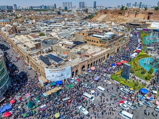 August 25, 2026, Erbil, Kurdistan Region, Iraq: ERBIL, IRAQ, AUGUST 25, 2026: Thousands of Muslim worshippers gather near the historic Citadel of Erbil to mark Mawlid, the anniversary of the birth of the Prophet Muhammad. The annual religious observance features prayers, religious hymns and traditional Mawlid recitations, with sweets distributed among attendees as part of local religious and cultural traditions. Erbil Iraq  - ZUMAq101 20260825_zna_q101_001 Copyright: xSaburxRashidxOthmanx