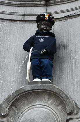 Manneken Pis Becomes A Student BRUSSELS, BELGIUM - AUGUST 25 : UCLouvain in Brussels presents the Manneken-Pis with a student s outfit.The ceremony is followed by a procession to Rue de l Étuve, where the outfit is unveiled...on August 25, 2026 in Brussels, Belgium, 25 08 2026 Brussels Belgium  Copyright: xBertxVanxDenxBrouckex