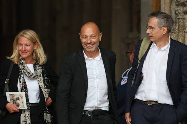 Francois Patriat Funeral - Semur-en-Auxois Guest during the funeral of French senator and former minister François Patriat at the Collégiale Notre-Dame in his birth town of Semur-en-Auxois, Côte-d’Or, France on August 25, 2026. Patriat, former Socialist ,was the group leader of Macron s party in the Senate. He died at 83 following a serious cycling accident. Photo by Raphael Lafargue ABACAPRESS.COM Semur-en-Auxois France  Copyright: xLafarguexRaphael ABACAx