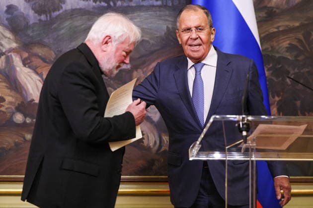 RUSSIA, MOSCOW - AUGUST 25, 2026: Archbishop Paul Richard Gallagher (L), Vatican s Secretary for Relations with States, and Russia s Foreign Minister Sergei Lavrov give a press briefing following their talks at the Reception House of the Russian Foreign Ministry. Sergei Bulkin TASS  96627453