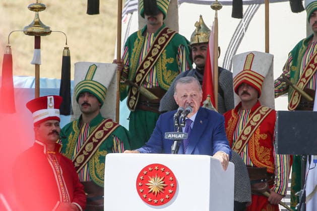 Turkish President Recep Tayyip Erdogan BITLIS, TURKIYE - AUGUST 25: Turkish President Recep Tayyip Erdogan delivers a speech as he attends a ceremony marking the 955th anniversary of the Manzikert (Malazgirt) Victory during the Ahlat Events Area Program at the Recep Tayyip Erdogan Nation s Garden in the Ahlat district of Bitlis, Turkiye, on August 25, 2026. Ibrahim Yaldiz Anadolu Bitlis Turkey. Editorial use only. Please get in touch for any other usage.  Copyright: x2026xAnadoluxIbrahimxYaldizx