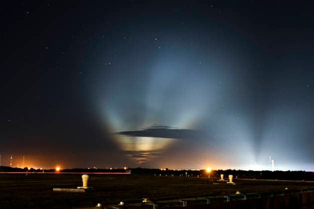 A SpaceX Falcon 9 rocket creates an exhaust plume during the pre-dawn hours as it launches an additional 29 Starlink satellites on mission 10-49 at 5:33 AM from Launch Complex 40 at the Cape Canaveral Space Force Station, Florida on Tuesday August 25, 2026.  CCP20260825003 JOExMARINO