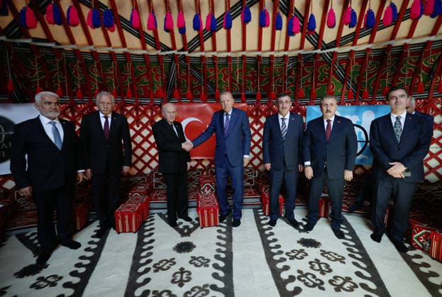 Turkish President Recep Tayyip Erdogan BITLIS, TURKIYE - AUGUST 25: (----EDITORIAL USE ONLY - MANDATORY CREDIT - TURKISH PRESIDENCY MURAT CETINMUHURDAR HANDOUT - NO MARKETING NO ADVERTISING CAMPAIGNS - DISTRIBUTED AS A SERVICE TO CLIENTS----) Turkish President Recep Tayyip Erdogan (C) meets withParliament Deputy Speaker Celal Adan (2nd L), Vice President Cevdet Yilmaz (3rd R), Bitlis Governor Ahmet Karakaya (R), Turkiye s Nationalist Movement Party (MHP) leader Devlet Bahceli (3rd L), The Great Unity Party (BBP) Chairman Mustafa Destici (2nd R) and HUDA PAR Chairman Zekeriya Yapicioglu (L) during the 955th anniversary commemoration program of the Manzikert (Malazgirt) Victory at the Recep Tayyip Erdogan Nation s Garden in the Ahlat di  Copyright: x2026xAnadoluxTurkishxPresidency MuratxCetinmuhurdar Handoutx