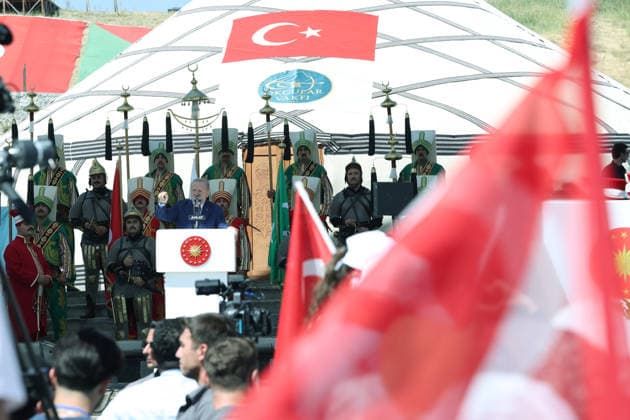 Turkish President Recep Tayyip Erdogan BITLIS, TURKIYE - AUGUST 25: (----EDITORIAL USE ONLY - MANDATORY CREDIT - TURKISH PRESIDENCY MUSTAFA KAMACI HANDOUT - NO MARKETING NO ADVERTISING CAMPAIGNS - DISTRIBUTED AS A SERVICE TO CLIENTS----) Turkish President Recep Tayyip Erdogan delivers a speech as he attends a ceremony marking the 955th anniversary of the Manzikert (Malazgirt) Victory during the Ahlat Events Area Program at the Recep Tayyip Erdogan Nation s Garden in the Ahlat district of Bitlis, Turkiye, on August 25, 2026. Tur Presidency Mustafa Kamaci Anadolu Bitlis Turkey. Editorial use only. Please get in touch for any other usage.  Copyright: x2026xAnadoluxTurxPresidency MustafaxKamacix