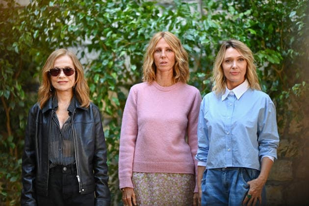 19th Angouleme French-Speaking Film Festival - Day 2 FC Isabelle Huppert, Marc Fitoussi, Sandrine Kiberlain and Anne Marivin attends the Ni vue Ni connue Photocall during Day Two of the 19th Angouleme French-Speaking Film Festival on August 25, 2026 in Angouleme, France. Photo by Franck Castel ABACAPRESS.COM Angouleme  Copyright: xCastelxFranck ABACAx