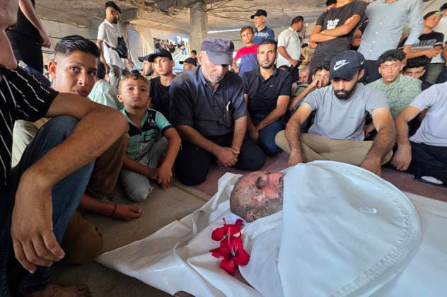Palestinians Bury Three People in Khan Younis Palestinians attend the funeral of three people in Khan Younis, in the southern Gaza Strip, on August 25, 2026. Two died from wounds sustained in previous Israeli strikes, while the third was killed in an Israeli strike the previous evening. Photo by Tariq Mohammad APA Images Khan Yunis Gaza Strip Palestinian Territory 250826_Khan_Yunis_TM_04(21) Copyright: xapaimagesxTariqxMohammad xapaimagesx