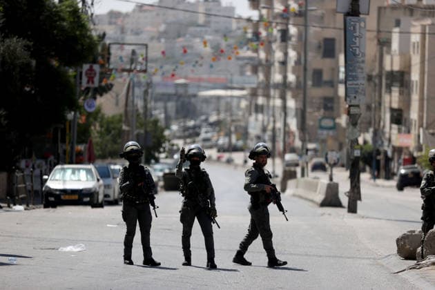 Israeli forces raid UNRWA s Kalendiya Education Center in East Jerusalem JERUSALEM - AUGUST 25 : Israeli forces raid the Qalandia Training Center belonging to the United Nations Relief and Works Agency for Palestine Refugees in the Near East (UNRWA) north of East Jerusalem on August 25, 2026. Israeli forces arrive to evacuate the center block surrounding streets and prevent local residents from approaching. Issam Rimawi Anadolu Jerusalem Palestinian Territory, Occupied. Editorial use only. Please get in touch for any other usage.  Copyright: x2026xAnadoluxIssamxRimawix