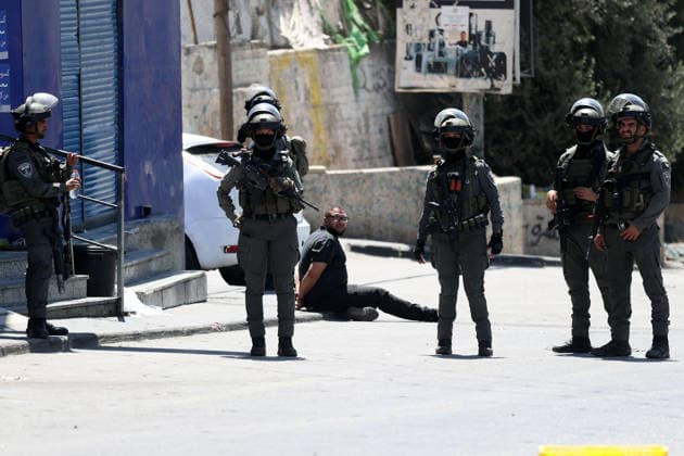 Israeli forces raid UNRWA s Kalendiya Education Center in East Jerusalem JERUSALEM - AUGUST 25 : Israeli forces raid the Qalandia Training Center belonging to the United Nations Relief and Works Agency for Palestine Refugees in the Near East (UNRWA) north of East Jerusalem on August 25, 2026. Israeli forces arrive to evacuate the center block surrounding streets and prevent local residents from approaching. Issam Rimawi Anadolu Jerusalem Palestinian Territory, Occupied. Editorial use only. Please get in touch for any other usage.  Copyright: x2026xAnadoluxIssamxRimawix