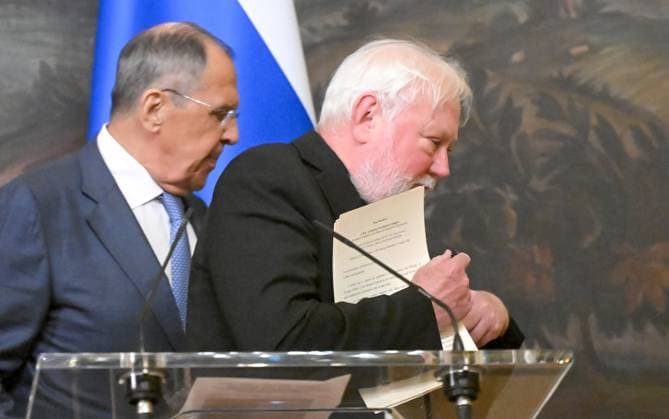 Russia Vatican 9228354 25.08.2026 Russian Foreign Minister Sergey Lavrov and Vatican s Secretary for Relations with States archbishop Paul Richard Gallagher, right, leave after a joint news conference following a meeting in Moscow, Russia. Sergey Guneev Sputnik Moscow Russia  Copyright: xSergeyxGuneevx