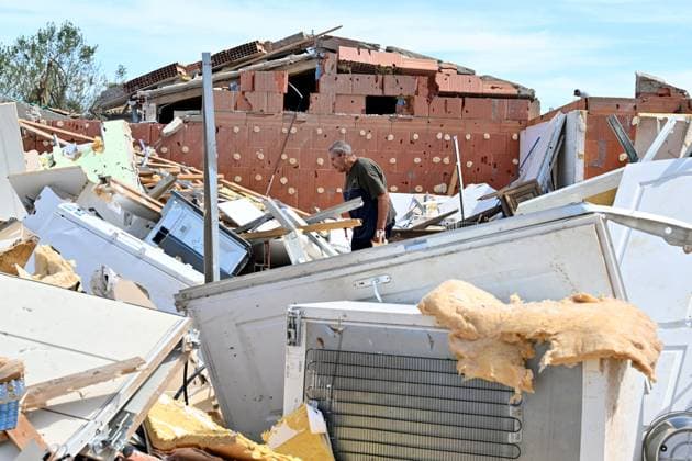 The day after the tornado that struck the village of Pomas PHOTOPQR LA DEPECHE DU MIDI LAURENT DARD POMAS 08 25 2026 DDM LAURENT DARD POMAS SMALL VILLAGE IN THE AUDE DEPARTMENT DEVASTATED BY A TORNADOADE ON AUGUST 24, 2026, LATE IN THE DAY THIS MORNING, RESIDENTS ARE AT WORK CLEARING DEBRIS The day after a tornado of rare intensity devastated the village of Pomas in southern France on August 25, 2026 Local Caption POMAS, AUDE, France  Copyright: xPHOTOPQR LAxDEPECHExDUxMIDI MAXPxLAURENTxDARDx 20260825DDM0039 20260825DDM0039