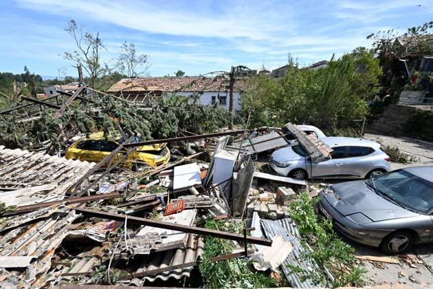 The day after the tornado that struck the village of Pomas PHOTOPQR LA DEPECHE DU MIDI LAURENT DARD POMAS 08 25 2026 DDM LAURENT DARD POMAS SMALL VILLAGE IN THE AUDE DEPARTMENT DEVASTATED BY A TORNADE ON AUGUST 24, 2026, LATE IN THE DAY. THIS MORNING, RESIDENTS ARE AT WORK CLEARING THE DEBRIS. The day after a tornado of rare intensity devastated the village of Pomas in southern France on August 25, 2026 Local Caption POMAS, AUDE, France  Copyright: xPHOTOPQR LAxDEPECHExDUxMIDI MAXPxLAURENTxDARDx 20260825DDM0043 20260825DDM0043