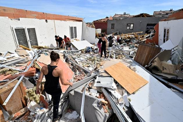 The day after the tornado that struck the village of Pomas PHOTOPQR LA DEPECHE DU MIDI LAURENT DARD POMAS 08 25 2026 DDM LAURENT DARD POMAS SMALL VILLAGE IN THE AUDE DEVASTATED BY A TORNADE ON AUGUST 24, 2026, LATE IN THE DAY. THIS MORNING, RESIDENTS ARE AT WORK CLEARING THE DEBRIS. The day after a tornado of rare intensity devastated the village of Pomas in southern France on August 25, 2026 Local Caption POMAS, AUDE, France  Copyright: xPHOTOPQR LAxDEPECHExDUxMIDI MAXPxLAURENTxDARDx 20260825DDM0055 20260825DDM0055