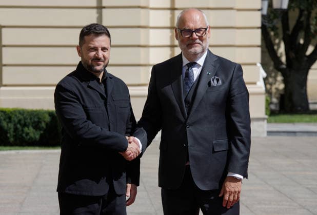 Ukrainian President Volodymyr Zelenskyy (L) shakes hands with Estonian President Alar Karis outside the Mariinskyi Palace ahead of their meeting, Kyiv, Ukraine, August 25, 2026. The leaders discussed security threats, particularly those anticipated in winter, and security cooperation within the Drone Deal framework. As reported, the Estonian President is in Ukraine on his final visit in office. (Photo by Marianna Kotyk Ukrinform) Meeting of Ukrainian, Estonian Presidents in Kyiv  Copyright: xMariannaxKotykx