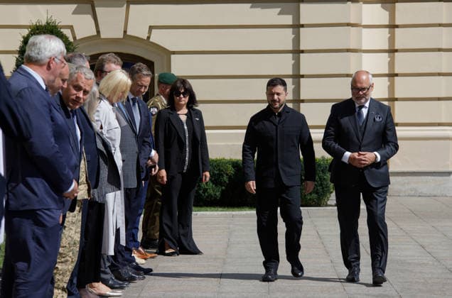 Ukrainian President Volodymyr Zelenskyy and Estonian President Alar Karis (L to R) enter the Mariinskyi Palace ahead of their meeting, Kyiv, Ukraine, August 25, 2026. The leaders discussed security threats, particularly those anticipated in winter, and security cooperation within the Drone Deal framework. As reported, the Estonian President is in Ukraine on his final visit in office. (Photo by Marianna Kotyk Ukrinform) Meeting of Ukrainian, Estonian Presidents in Kyiv  Copyright: xMariannaxKotykx