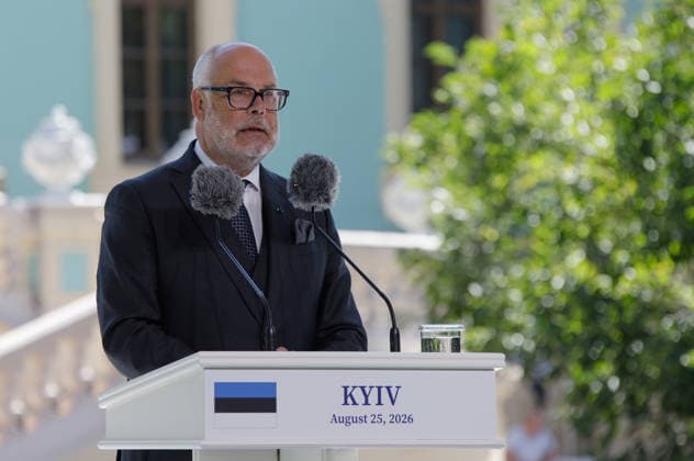 Estonian President Alar Karis attends a joint news conference with Ukrainian President Volodymyr Zelenskyy outside the Mariinskyi Palace following their meeting, Kyiv, Ukraine, August 25, 2026. The leaders discussed security threats, particularly those anticipated in winter, and security cooperation within the Drone Deal framework. As reported, the Estonian President is in Ukraine on his final visit in office. (Photo by Marianna Kotyk Ukrinform) Meeting of Ukrainian, Estonian Presidents in Kyiv  Copyright: xMariannaxKotykx