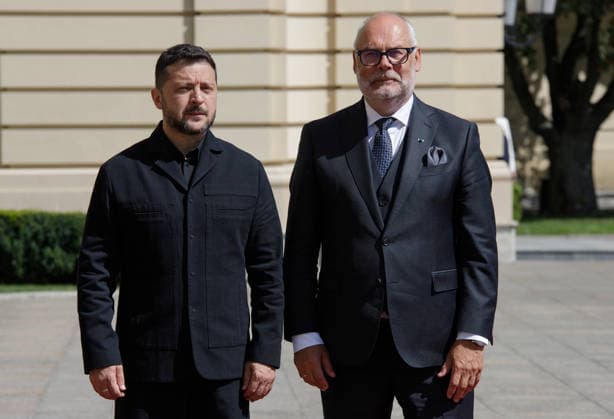Meeting of Ukrainian, Estonian Presidents in Kyiv Ukrainian President Volodymyr Zelenskyy (L) and Estonian President Alar Karis pose for a photo outside the Mariinskyi Palace ahead of their meeting, Kyiv, Ukraine, August 25, 2026. The leaders discussed security threats, particularly those anticipated in winter, and security cooperation within the Drone Deal framework. As reported, the Estonian President is in Ukraine on his final visit in office., Credit:Marianna Kotyk Ukrinform Avalon Ukraine, Kyiv  Copyright: xMariannaxKotykx xUkrinformx xAvalonx 1128437937