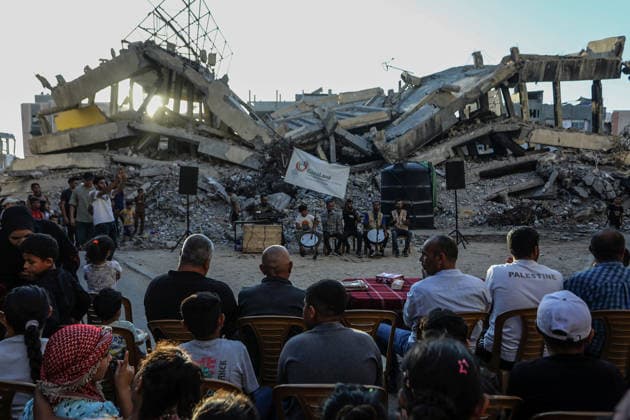News Bilder des Tages Mawlid al-Nabi in Khan Yunis KHAN YUNIS, GAZA, PALESTINE - AUGUST 25: Palestinians mark Mawlid al-Nabi, the anniversary of the birth of Prophet Muhammad, among the rubble of homes destroyed in Israeli attacks in Khan Yunis, Gaza, Palestine on August 25, 2026. Abed Rahim Khatib Anadolu Khan Yunis Gaza. Editorial use only. Please get in touch for any other usage.  Copyright: x2026xAnadoluxAbedxRahimxKhatibx