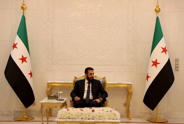 Syrian President Ahmed al-Sharaa meets Mazloum Abdi in Damascus DAMASCUS, SYRIA - AUGUST 25: Syrian President Ahmed al-Sharaa receives Ferhat Abdi Sahin, also known as Mazloum Abdi, at the People s Palace in Damascus, Syria on August 25, 2026. Izz Aldien Alqasem Anadolu Damascus Syria. Editorial use only. Please get in touch for any other usage.  Copyright: x2026xAnadoluxIzzxAldienxAlqasemx